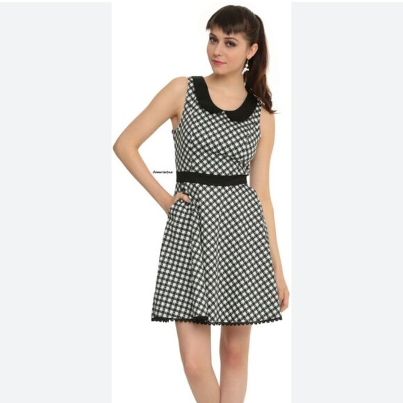 torrid Dresses & Skirts - Orphanblack Torrid Black/White Plaid Retro Rockabilly Swing Dress Sz 16
